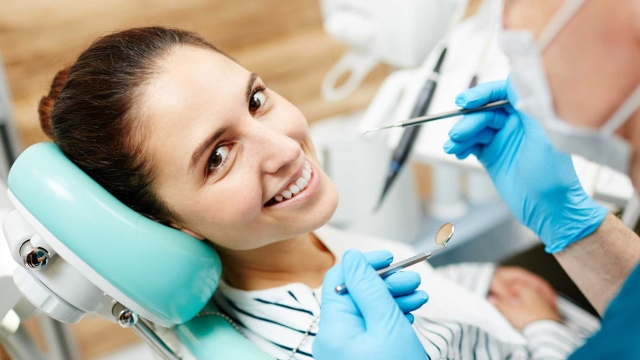 Sparkling Smiles: A Guide to Getting the Best Dental Service
