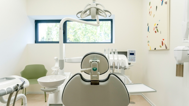 Smile Bright: Inside the Innovative World of Dental Studios